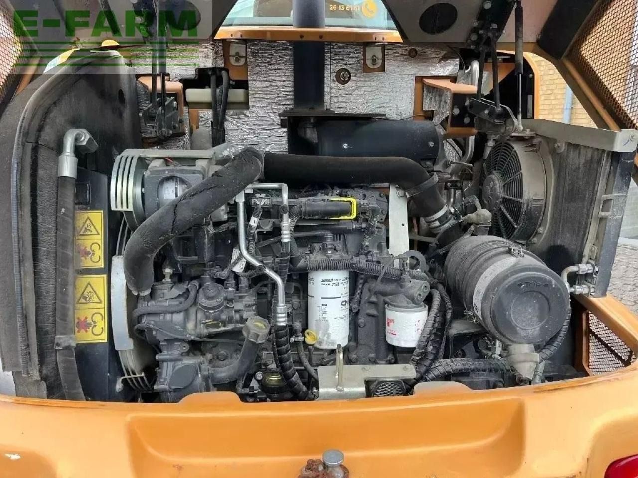 2016 CASE 321 F mini excavator engine compartment view 2016 CASE 321 F mini excavator engine compartment view