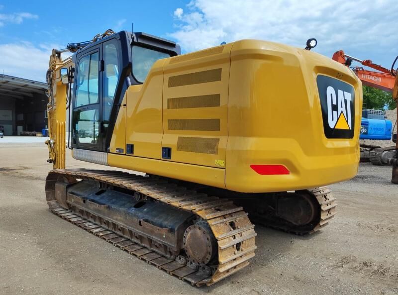 2019 Caterpillar 320-07B crawler excavator, rear three-quarter view 2019 Caterpillar 320-07B crawler excavator, rear three-quarter view