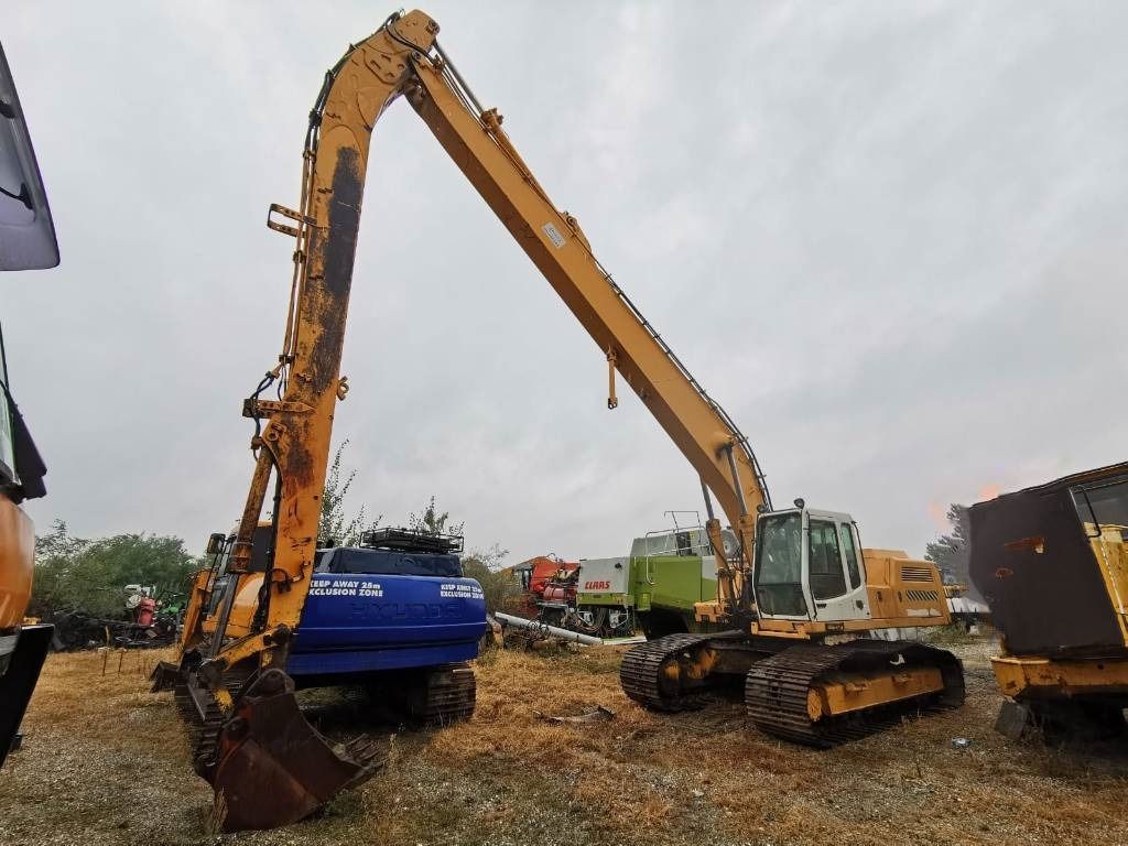 1996 Liebherr R942 HD-SL LITRONIC crawler excavator, side view 1996 Liebherr R942 HD-SL LITRONIC crawler excavator, side view