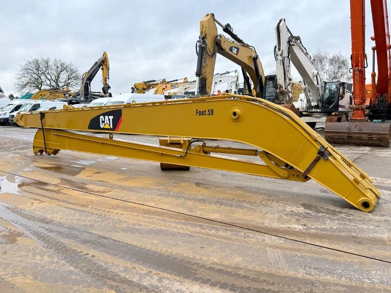 2025 Caterpillar Long Reach Attachments 18M side view 2025 Caterpillar Long Reach Attachments 18M side view