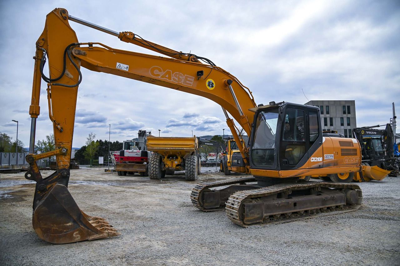 2007 CASE CX210B NLC crawler excavator, side view