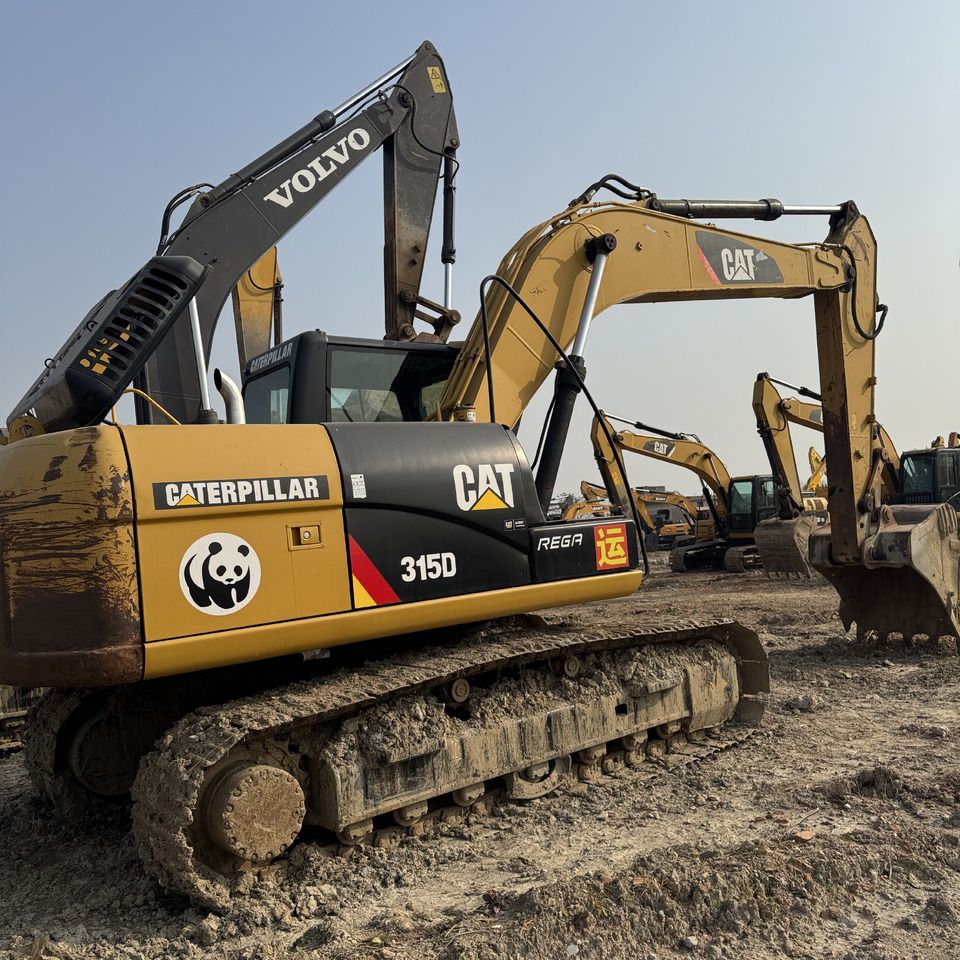 2021 Caterpillar 315D crawler excavator, rear three-quarter view 2021 Caterpillar 315D crawler excavator, rear three-quarter view