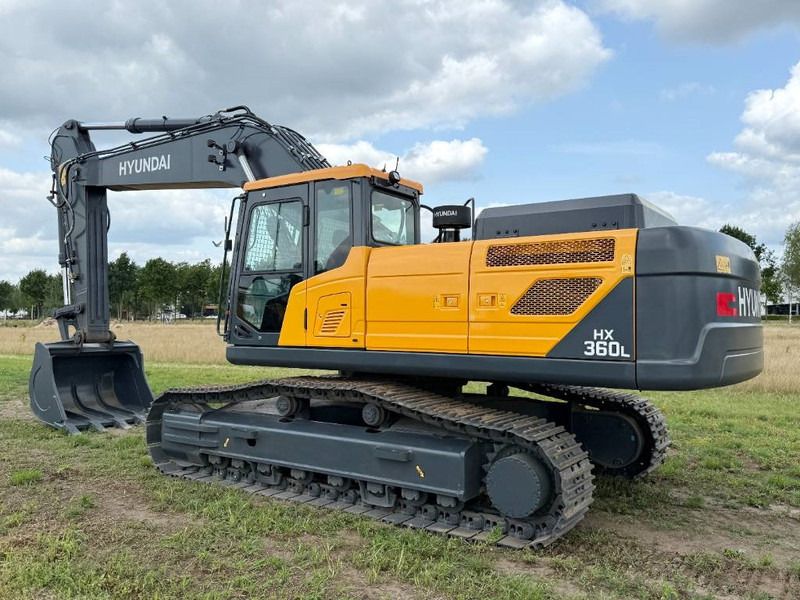 2025 Hyundai HX360L crawler excavator, side profile view 2025 Hyundai HX360L crawler excavator, side profile view