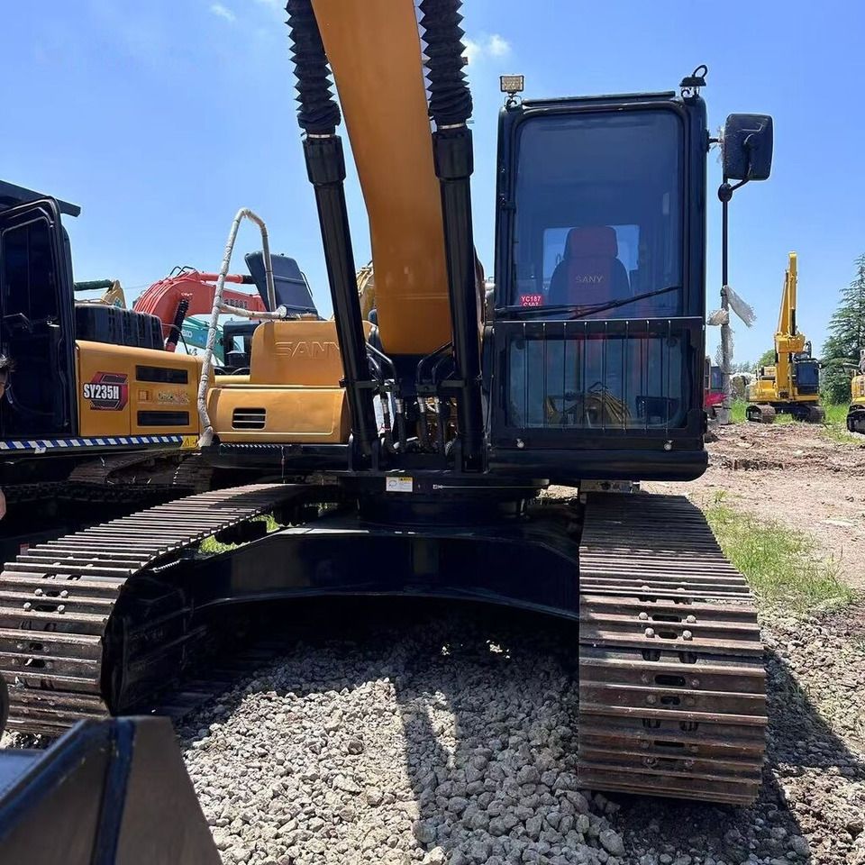 2023 Sany SY215C crawler excavator, front view 2023 Sany SY215C crawler excavator, front view