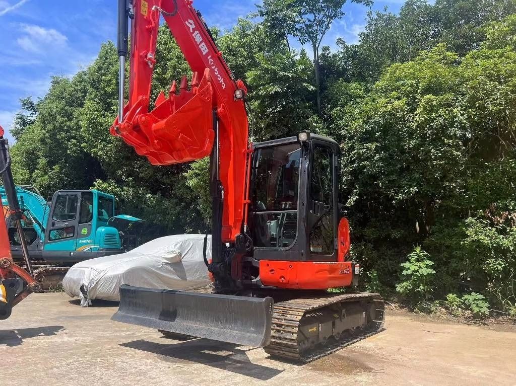 2022 Kubota KX163-5 mini excavator, front three-quarter view 2022 Kubota KX163-5 mini excavator, front three-quarter view