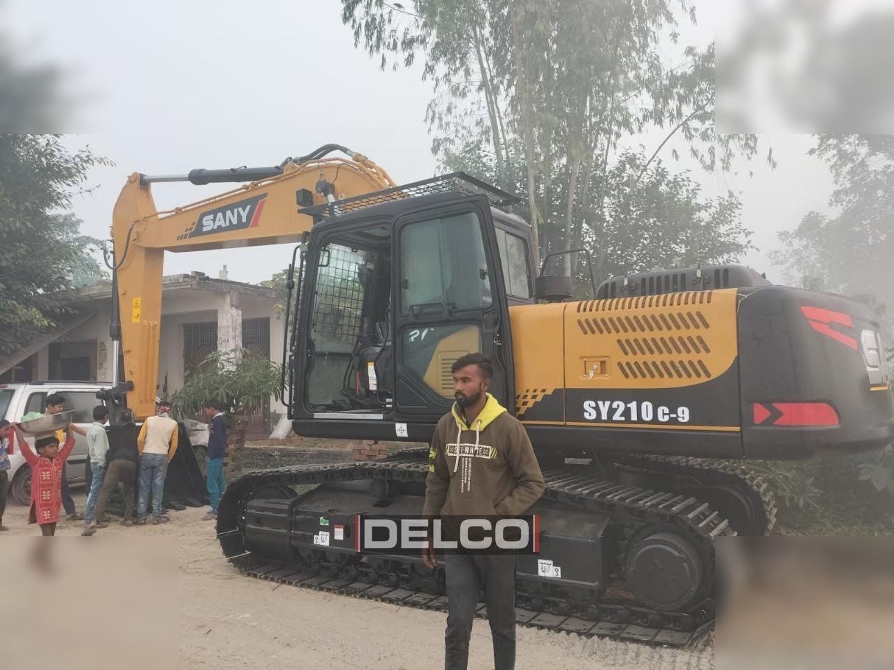 2026 Sany SY210C-9 crawler excavator, side profile view 2026 Sany SY210C-9 crawler excavator, side profile view