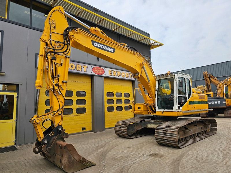 2016 Doosan DX235NLC-5 crawler excavator, side view