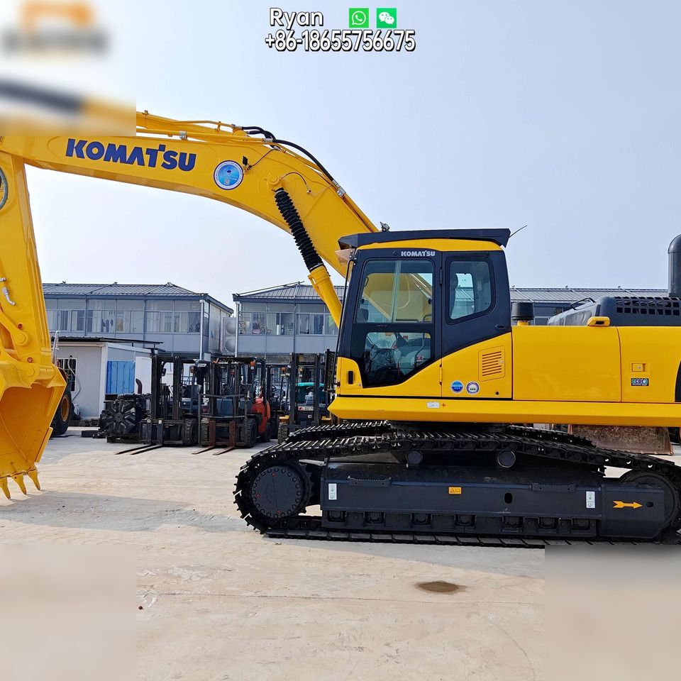 2014 Komatsu PC360-7 crawler excavator side view 2014 Komatsu PC360-7 crawler excavator side view