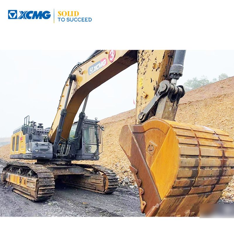 2021 XCMG XE690DK crawler excavator, side view of boom and bucket 2021 XCMG XE690DK crawler excavator, side view of boom and bucket