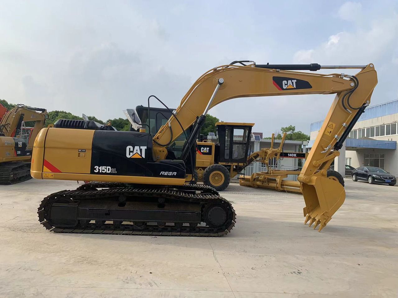 2023 Caterpillar 315D2L crawler excavator, side view