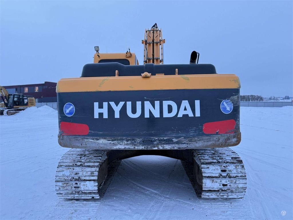 2011 Hyundai R210LC-9 crawler excavator rear view 2011 Hyundai R210LC-9 crawler excavator rear view