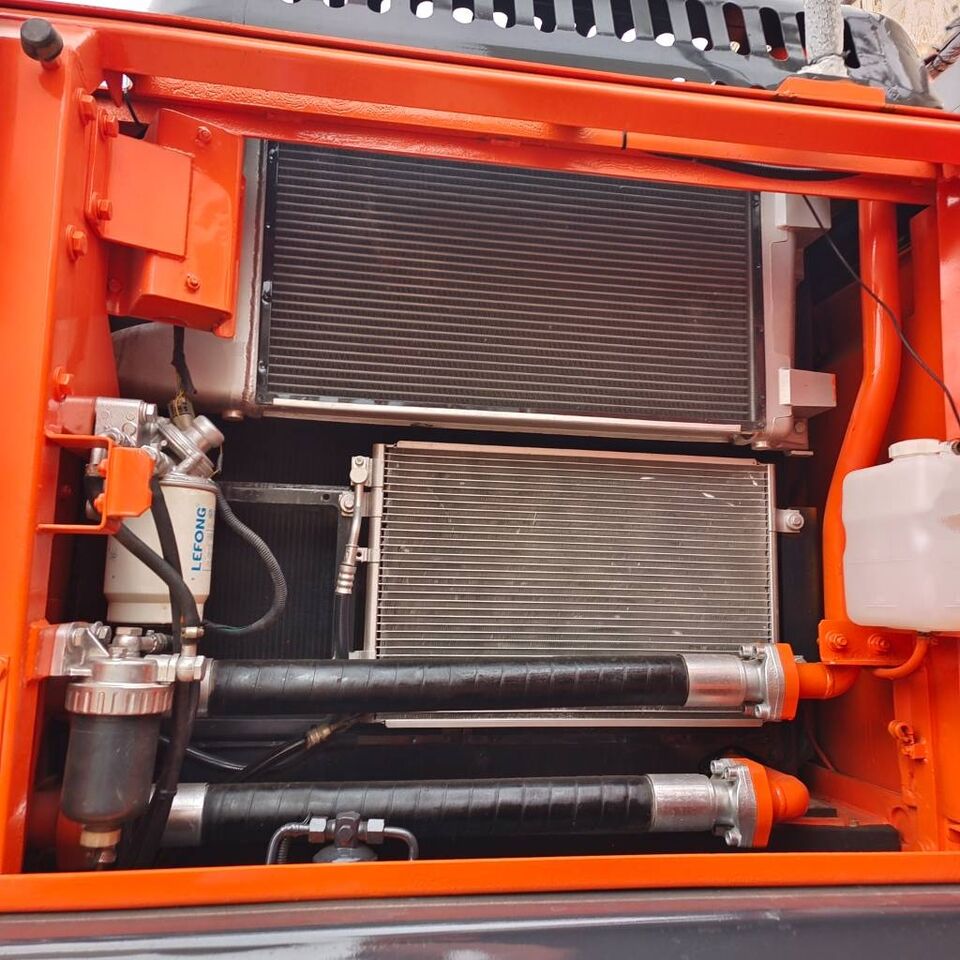 2024 Doosan DX300 crawler excavator engine compartment view 2024 Doosan DX300 crawler excavator engine compartment view