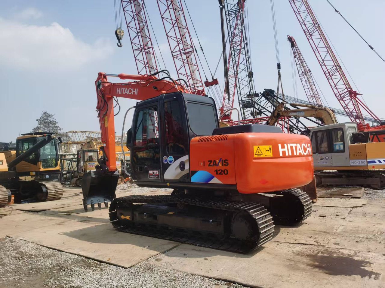 2016 Hitachi Zaxis 120 crawler excavator, rear three-quarter view