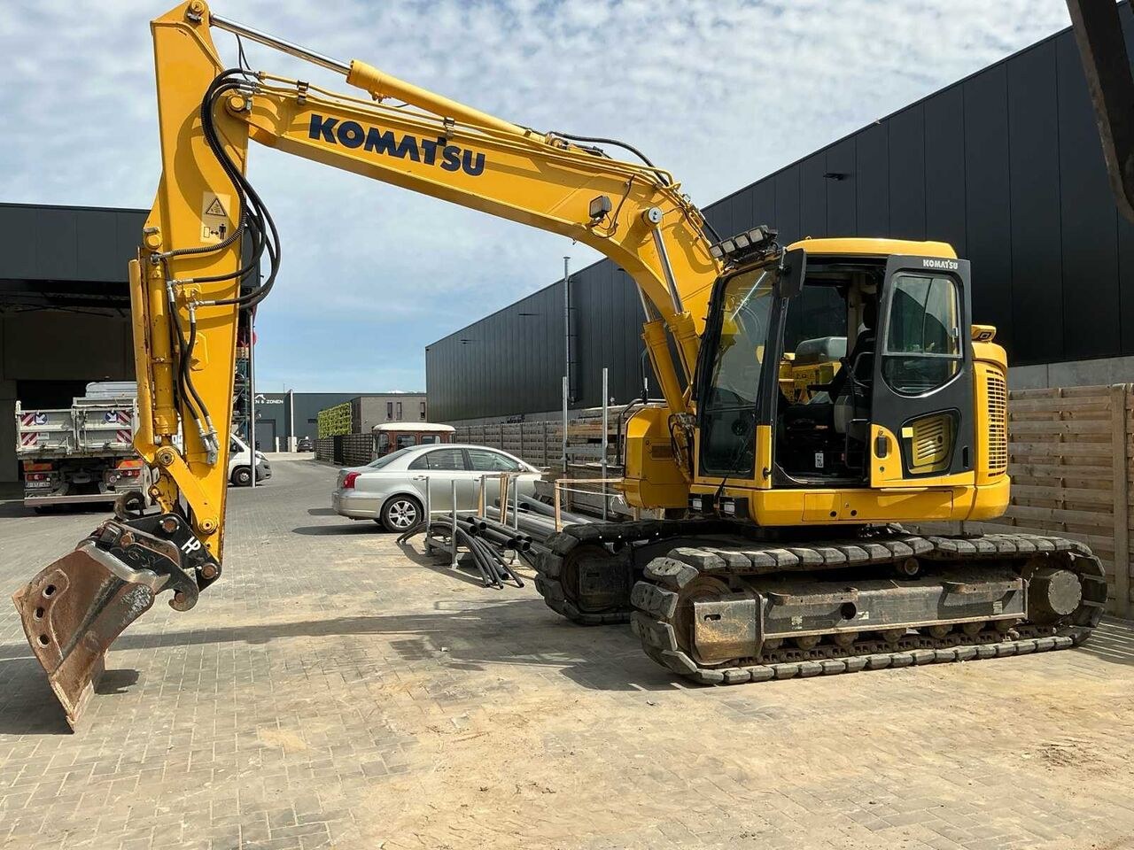 2019 Komatsu PC138US crawler excavator side view 2019 Komatsu PC138US crawler excavator side view