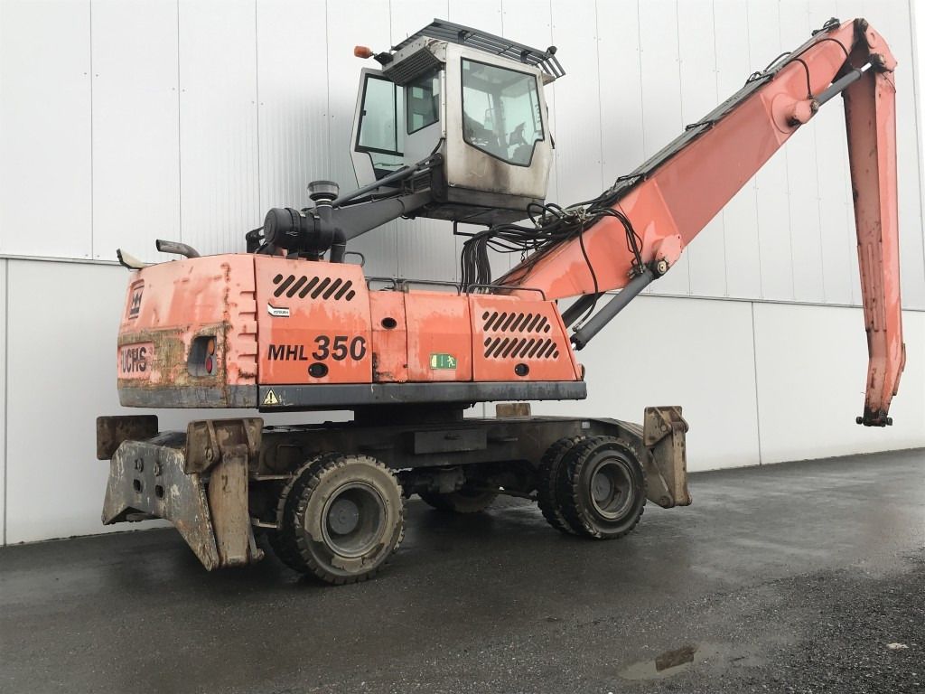 2006 Fuchs MHL350 material handler, side view 2006 Fuchs MHL350 material handler, side view