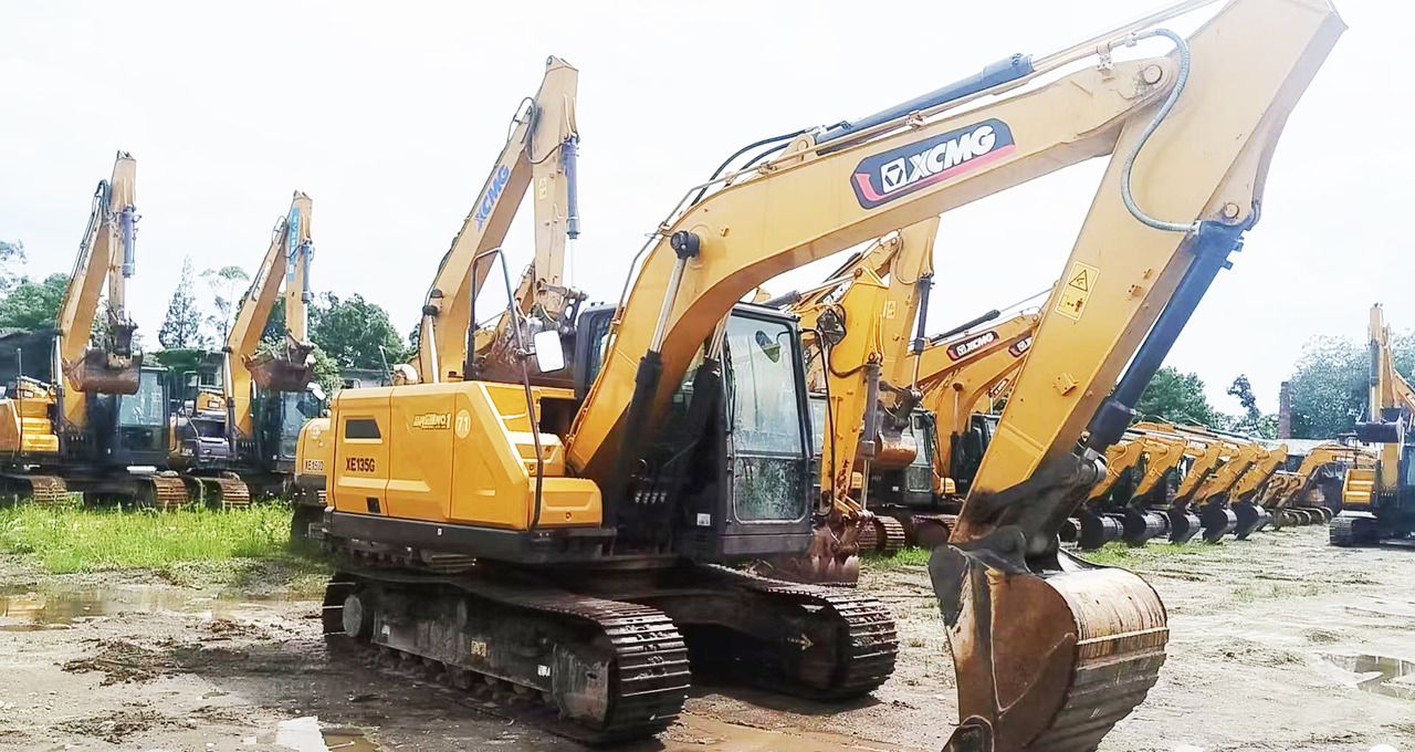 2024 XCMG XE135G crawler excavator, side view 2024 XCMG XE135G crawler excavator, side view