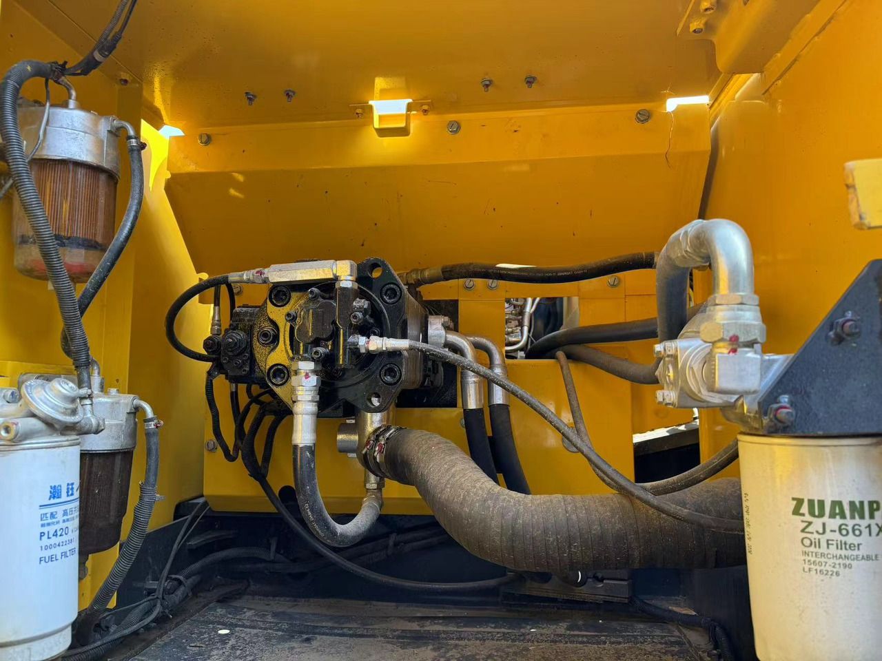 2023 Kobelco SK250 crawler excavator engine compartment view 2023 Kobelco SK250 crawler excavator engine compartment view