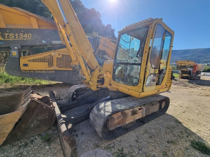 2011 Takeuchi TB175 mini excavator, side view 2011 Takeuchi TB175 mini excavator, side view