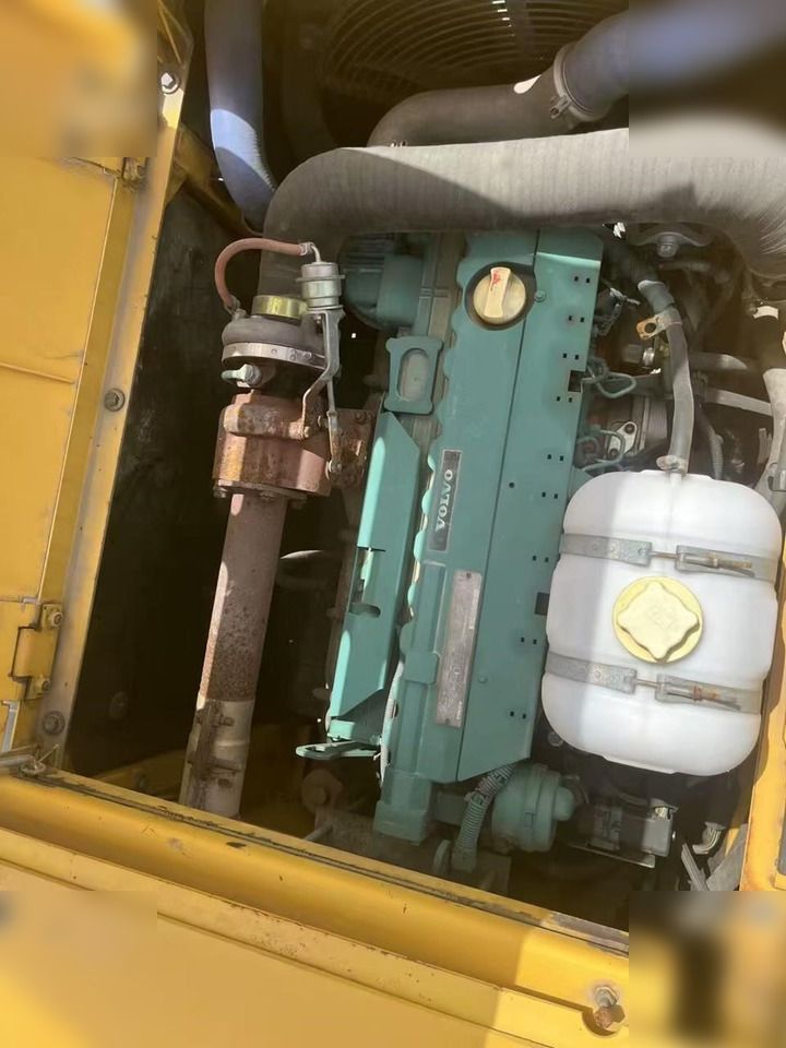 2020 Volvo EC210 crawler excavator engine compartment view