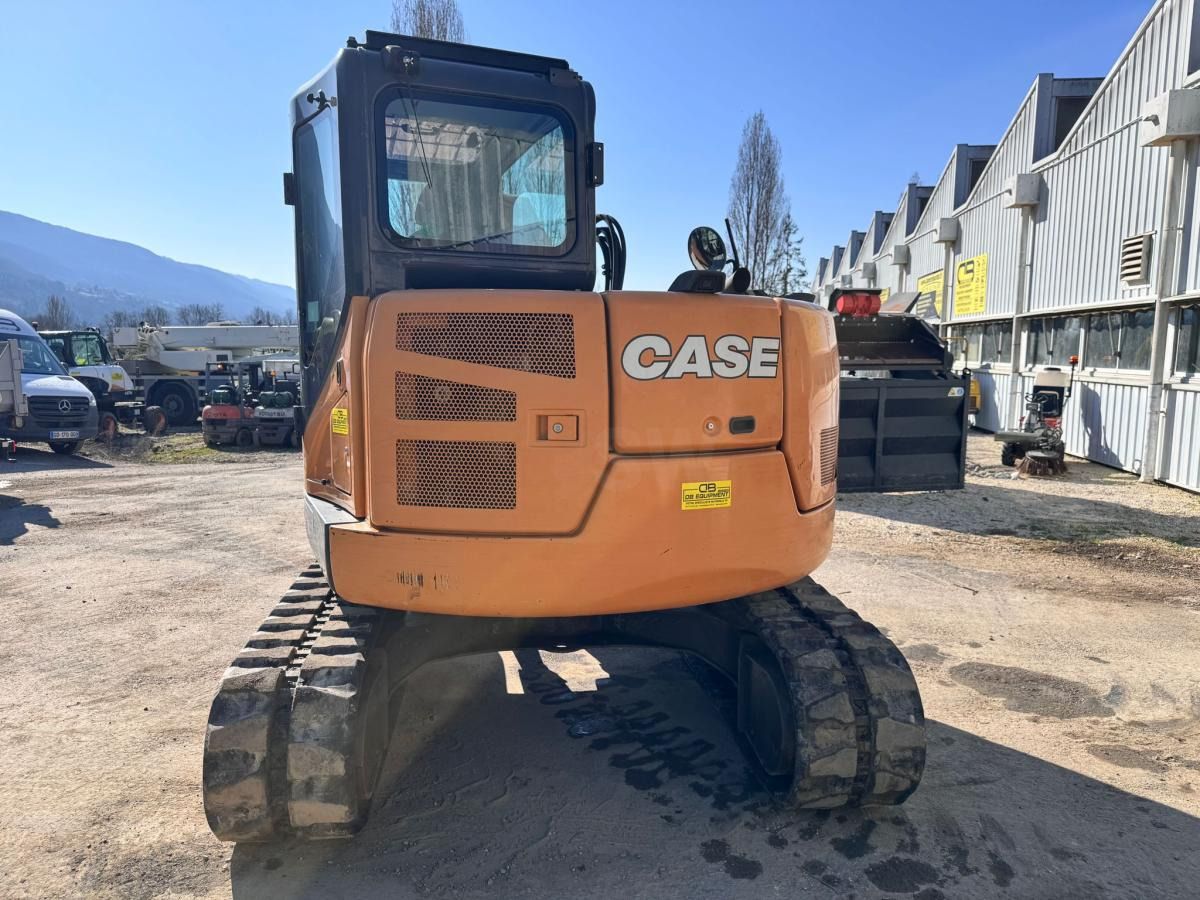 2017 CASE CX75C SR crawler excavator, rear view 2017 CASE CX75C SR crawler excavator, rear view