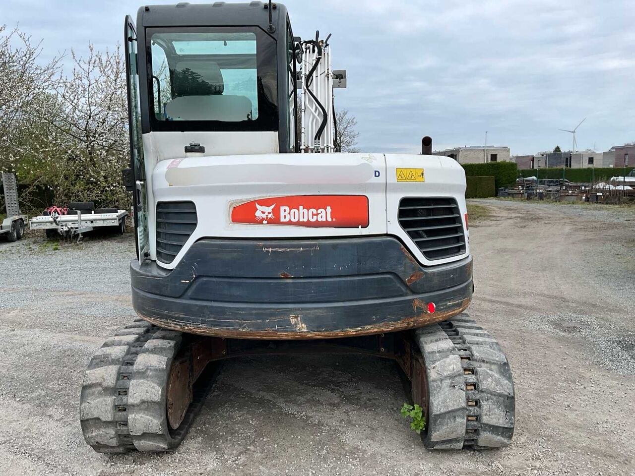 2017 Bobcat E85 crawler excavator rear view 2017 Bobcat E85 crawler excavator rear view