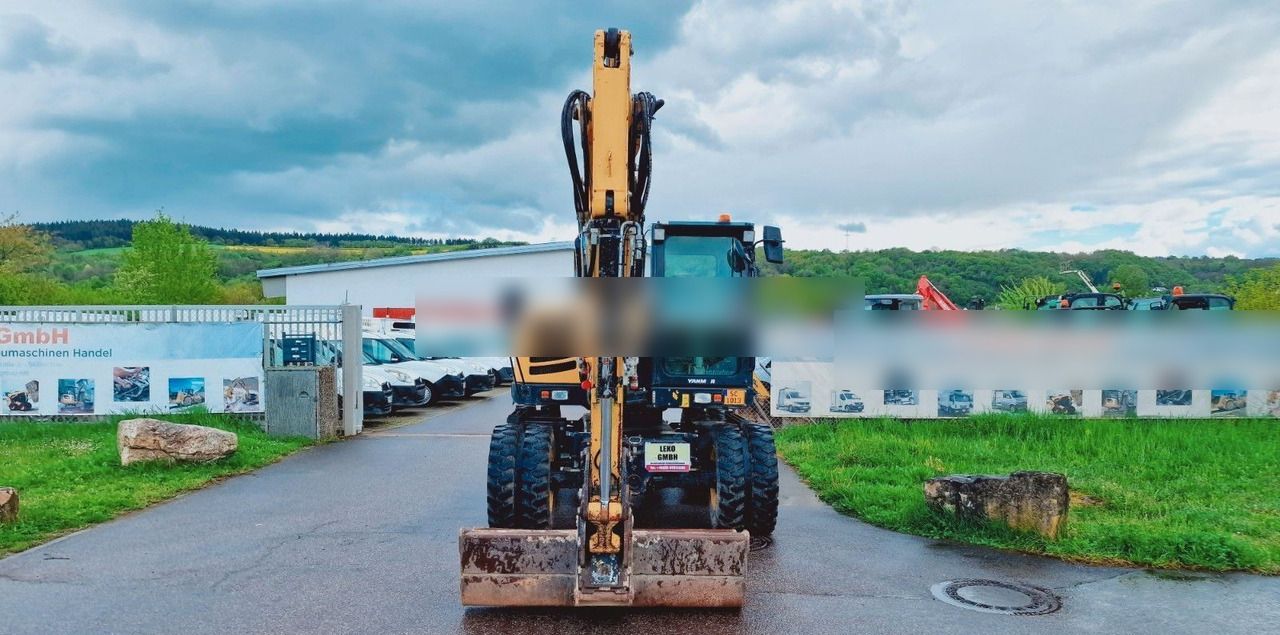 2020 Yanmar B95W wheel excavator, front view 2020 Yanmar B95W wheel excavator, front view