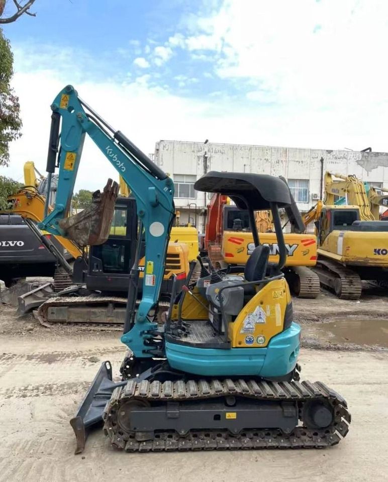2024 Kubota U25 mini excavator, side view 2024 Kubota U25 mini excavator, side view