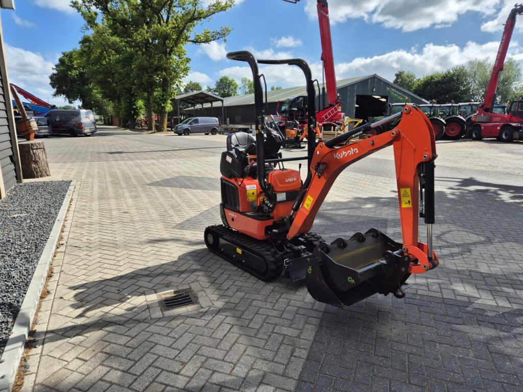 2023 Kubota U10-5 mini excavator, front three-quarter view 2023 Kubota U10-5 mini excavator, front three-quarter view