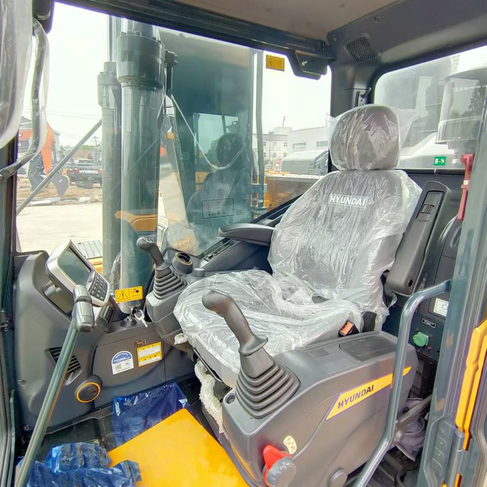 2026 Hyundai HX220L crawler excavator interior view 2026 Hyundai HX220L crawler excavator interior view