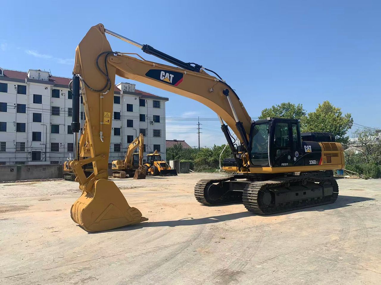 2023 Caterpillar 336D2L crawler excavator, side profile view