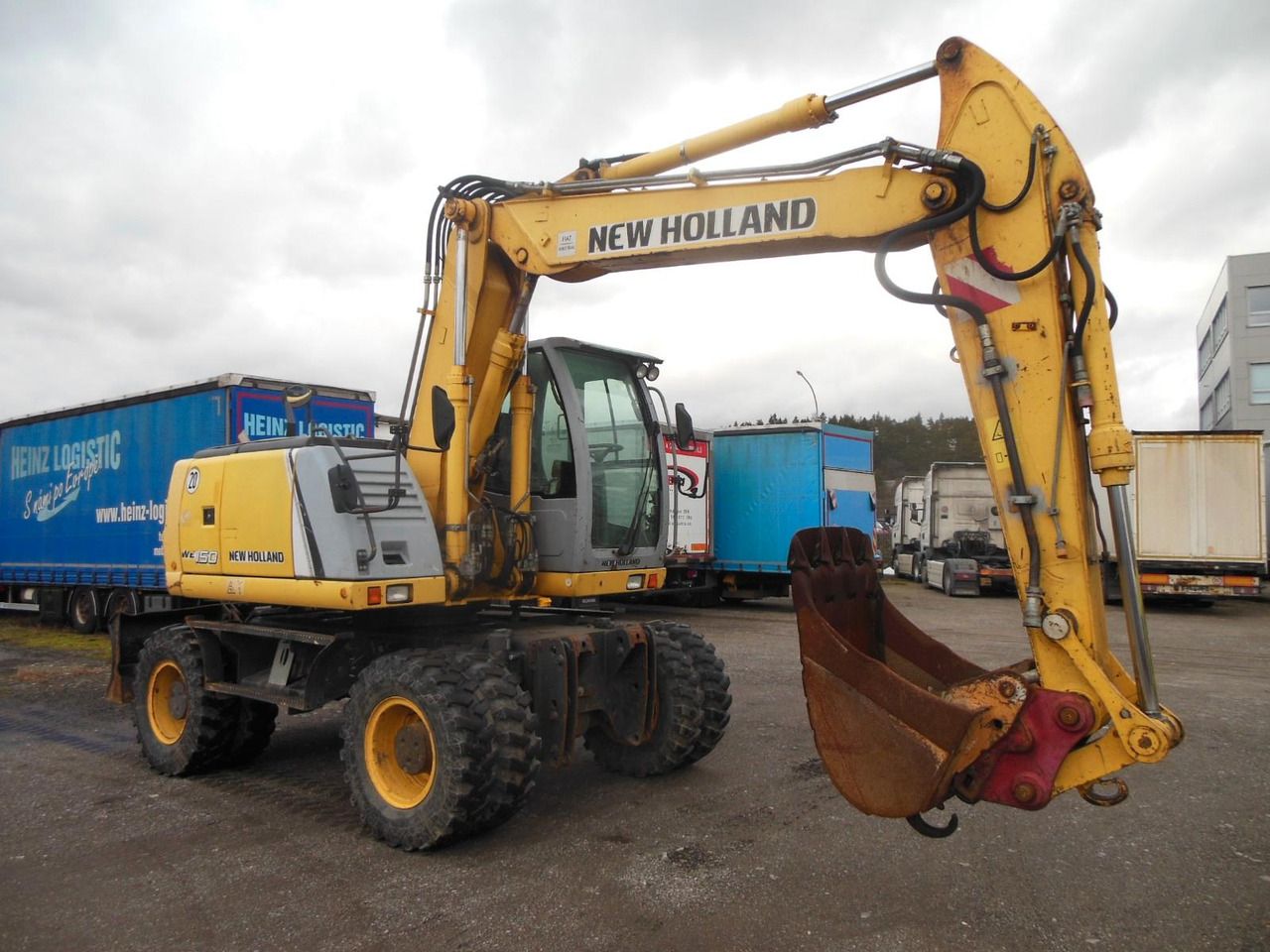 2011 New Holland WE150 wheel excavator, side view 2011 New Holland WE150 wheel excavator, side view