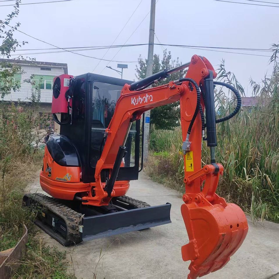 2023 Kubota U-20 mini excavator, side view 2023 Kubota U-20 mini excavator, side view