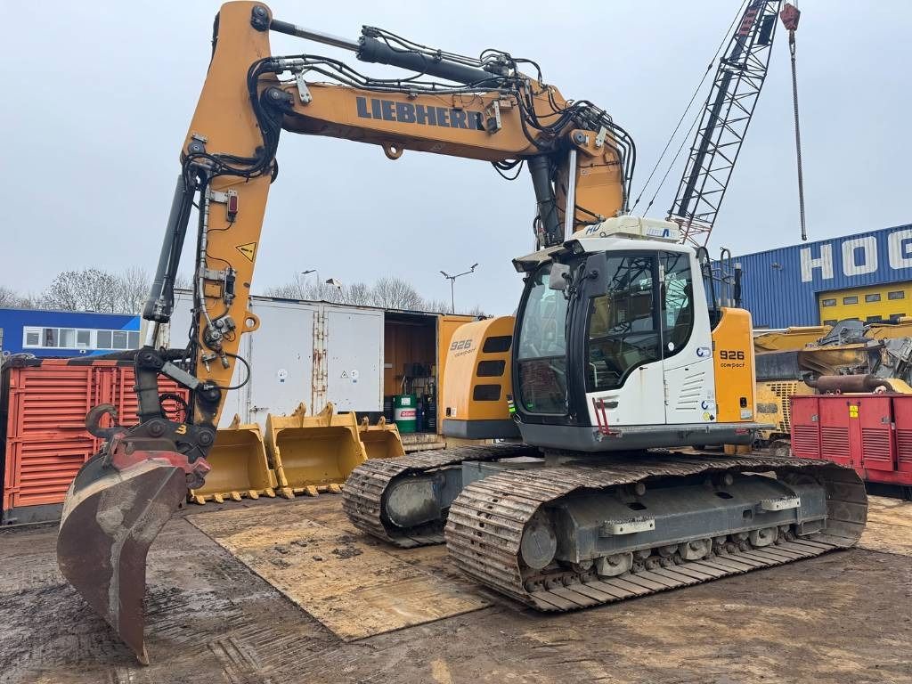 2015 Liebherr R926 Compact crawler excavator, side view 2015 Liebherr R926 Compact crawler excavator, side view
