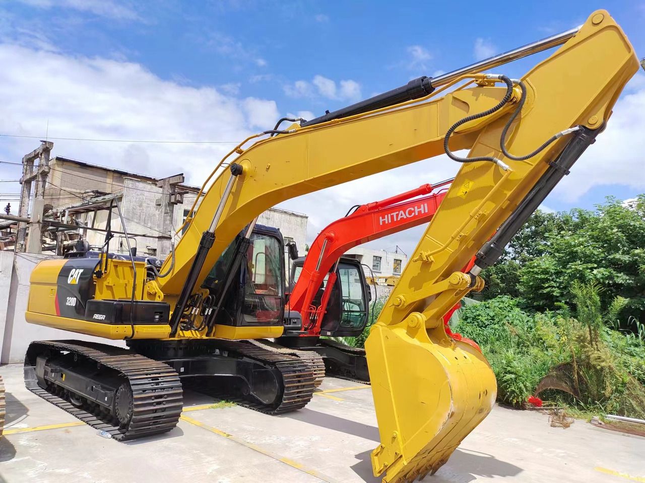 2018 Caterpillar 320D гусеничний екскаватор, боковий вигляд 2018 Caterpillar 320D гусеничний екскаватор, боковий вигляд