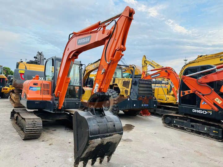 2022 Doosan DH60-7 crawler excavator, front three-quarter view