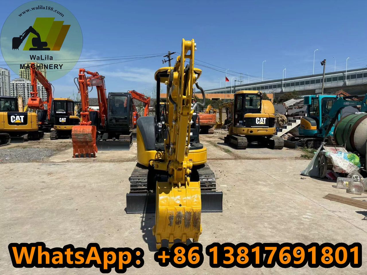 2023 Komatsu PC35MR mini excavator, rear view 2023 Komatsu PC35MR mini excavator, rear view