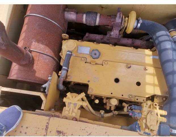 2020 Caterpillar 323D2L crawler excavator engine compartment view