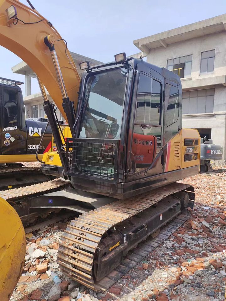 2021 Sany SY135C crawler excavator, side view 2021 Sany SY135C crawler excavator, side view