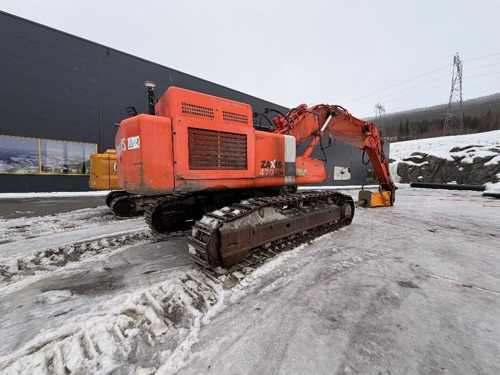 2008 Hitachi Zaxis 470LCH crawler excavator, rear three-quarter view 2008 Hitachi Zaxis 470LCH crawler excavator, rear three-quarter view