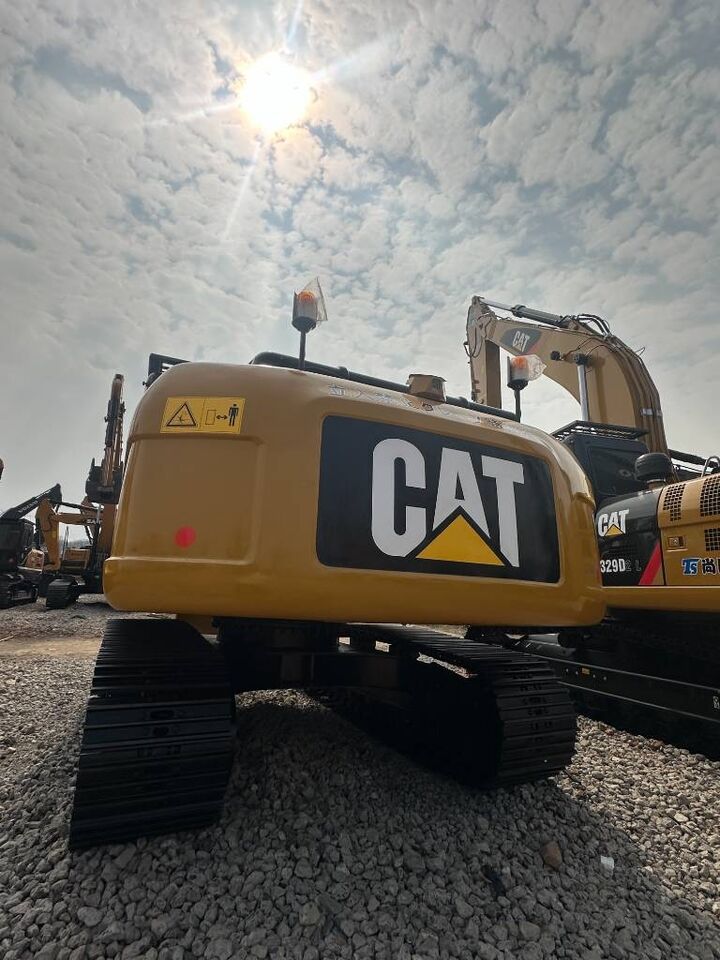 2024 Caterpillar 320D koparka gąsienicowa, widok z tyłu