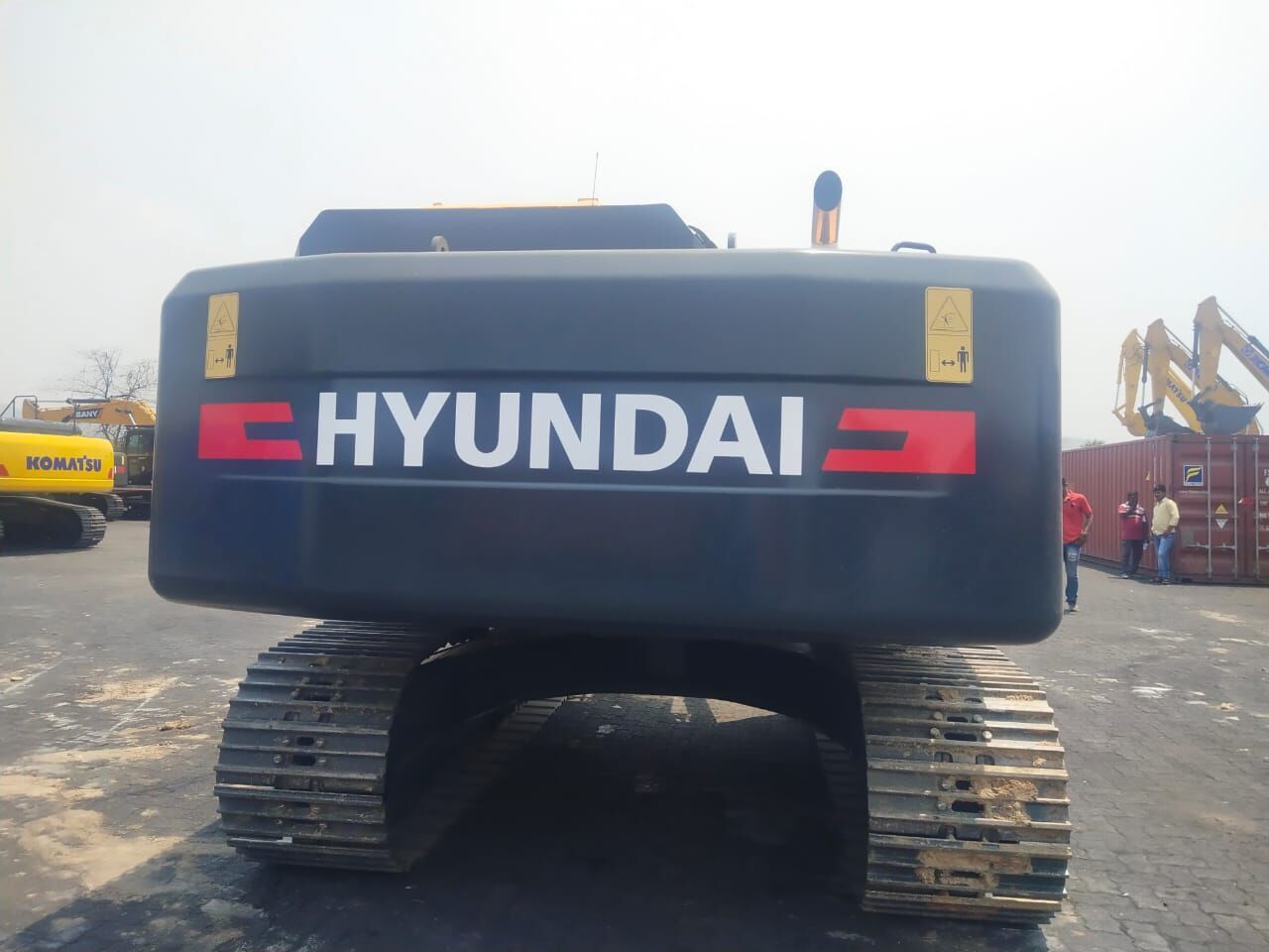 2025 Hyundai R210 crawler excavator, rear view 2025 Hyundai R210 crawler excavator, rear view