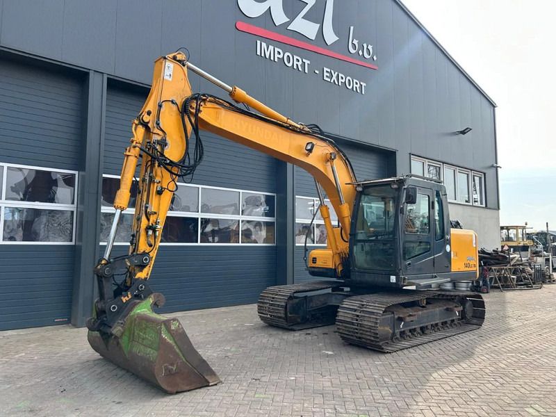 2007 Hyundai R140LC-7A crawler excavator, side view