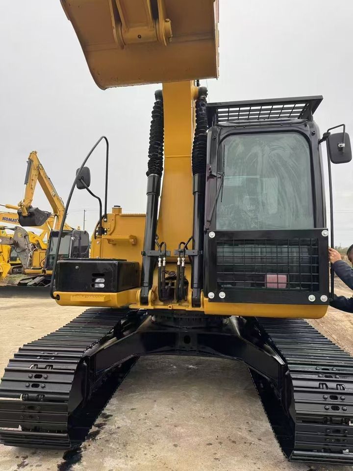 2022 Caterpillar 312D mini excavator, front view 2022 Caterpillar 312D mini excavator, front view