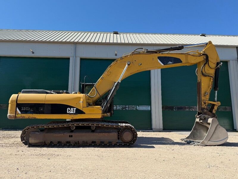 2012 Caterpillar 336DL crawler excavator, side view 2012 Caterpillar 336DL crawler excavator, side view