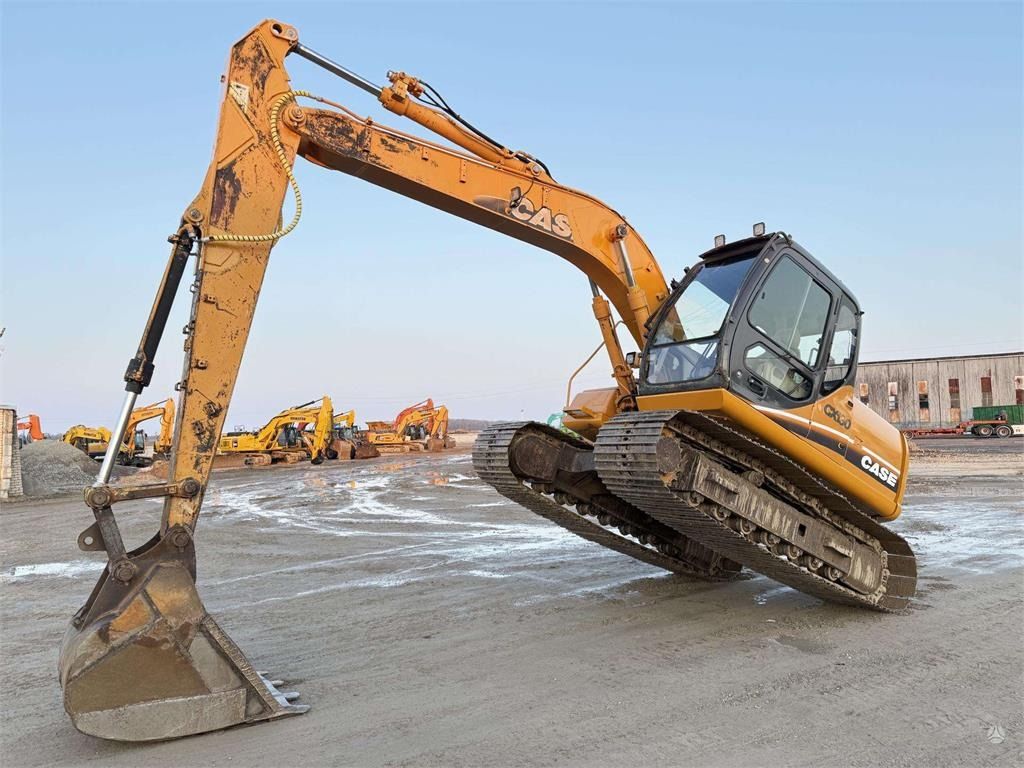2006 CASE CX130 crawler excavator, side view 2006 CASE CX130 crawler excavator, side view