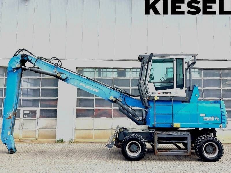 2015 Fuchs MHL 334 E material handler side view