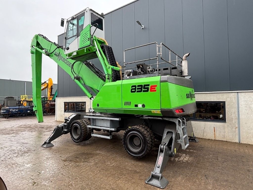 2018 Sennebogen 835E material handler, rear three-quarter view 2018 Sennebogen 835E material handler, rear three-quarter view