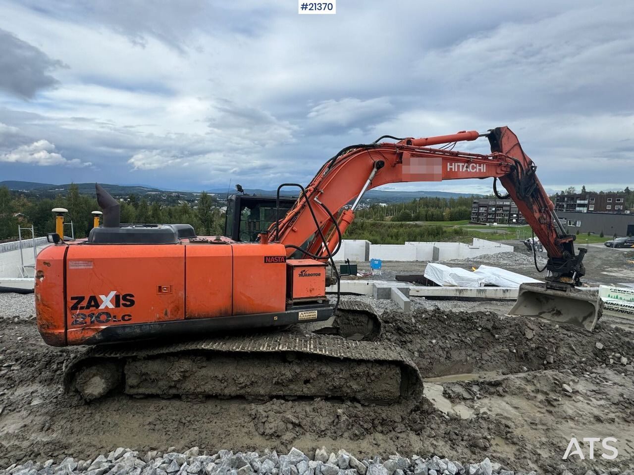 2013 Hitachi Zaxis 210LC crawler excavator side view