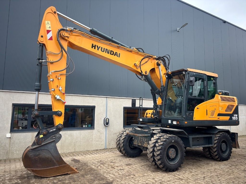 2020 Hyundai HW180 wheel excavator, side profile view
