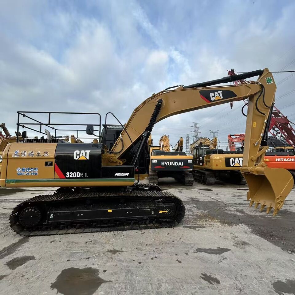 2018 Caterpillar 320D2 L Raupenbagger, Seitenansicht 2018 Caterpillar 320D2 L Raupenbagger, Seitenansicht
